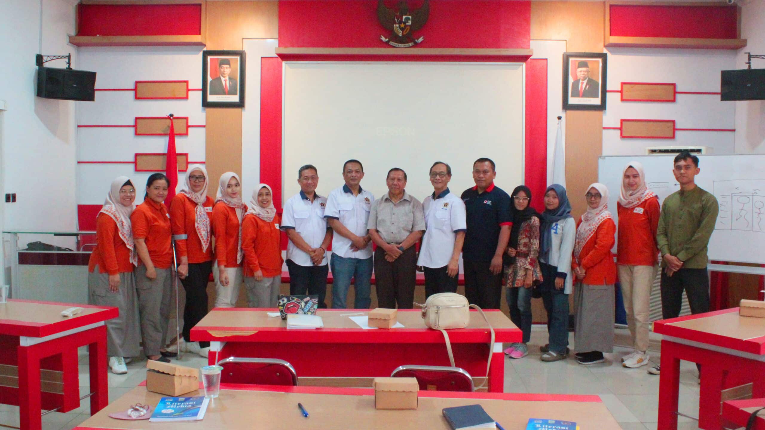 PMI Kota Jambi BANGUN TIM KIP