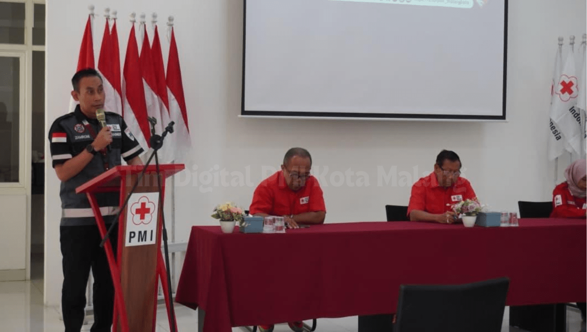 Penyampaian laporan Ketua Panitia Pelatihan Ambulans PMI Kota Jambi